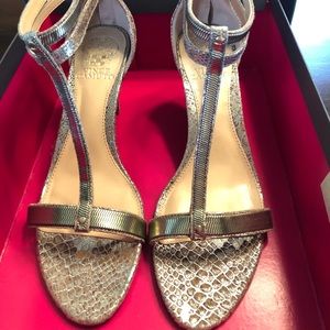 Vince Camuto size 7.5 goddess gold heel